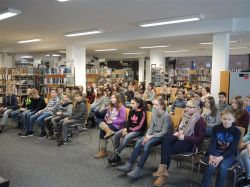 Autorenlesung mit Carolin Philipps. Autorenlesung mit Carolin Philipps.