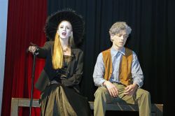 Der Besuch der alten Dame: Theater AG des Gymnasiums Nordhorn Der Besuch der alten Dame: Theater AG des Gymnasiums Nordhorn